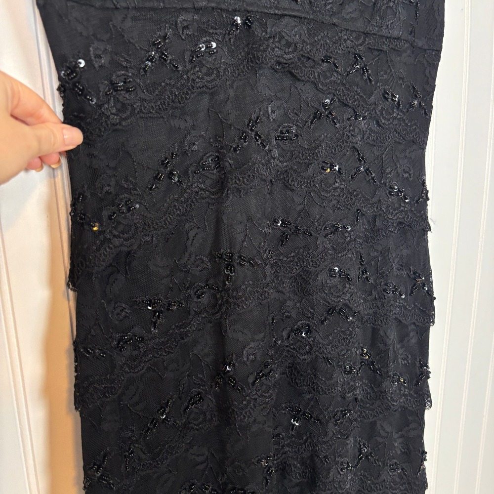 Marina Lace Sheath Dress Women 12 Black Sequin Beaded Tiered Cocktail V-Neck - Picture 5 of 12